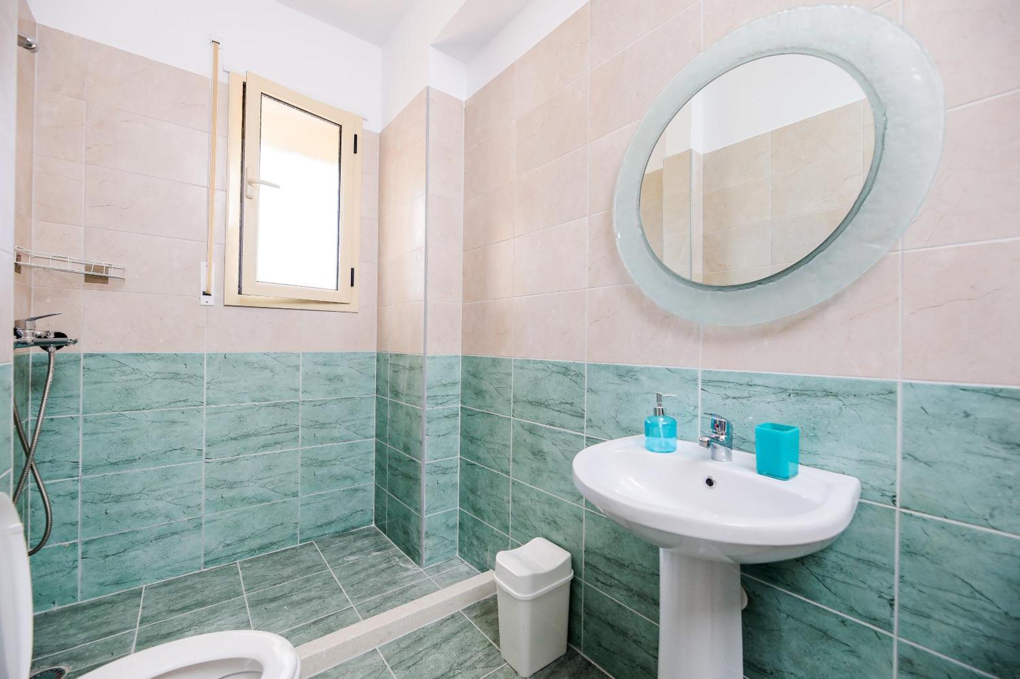 Sea Gem Apartment Вльора Екстер'єр фото