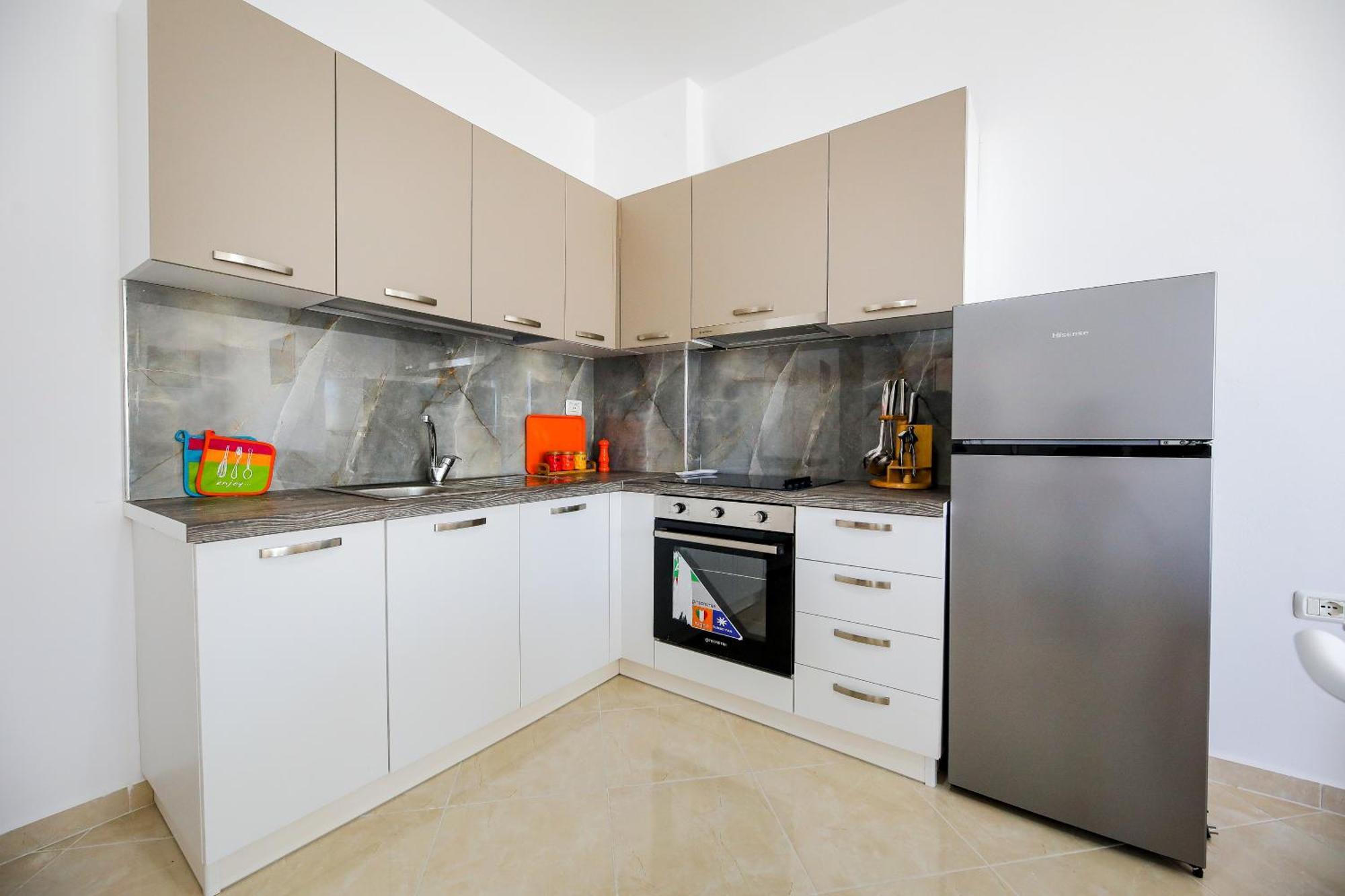 Sea Gem Apartment Вльора Екстер'єр фото