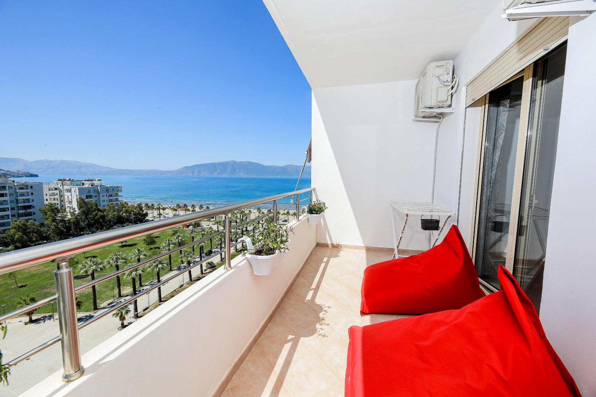 Sea Gem Apartment Вльора Екстер'єр фото